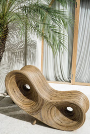 Brown rattan sun lounger – Tegal Robin ergonomic sunbed for poolside or garden, eco-friendly outdoor furniture