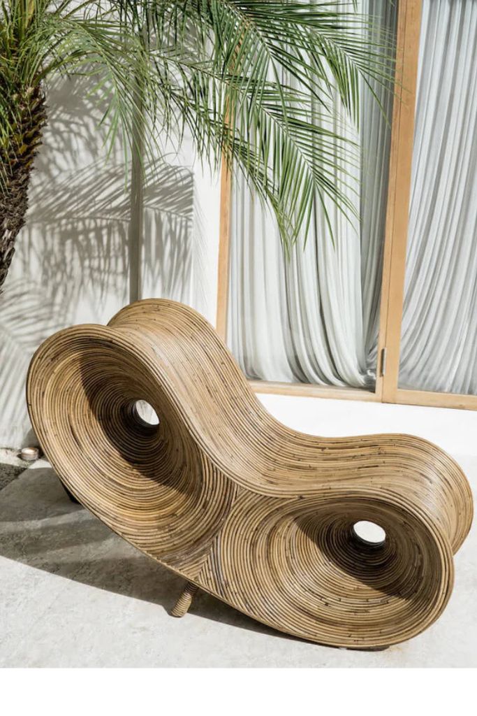 Brown rattan sun lounger - Tegal Robin ergonomic sunbed for poolside or garden, eco-friendly outdoor furniture