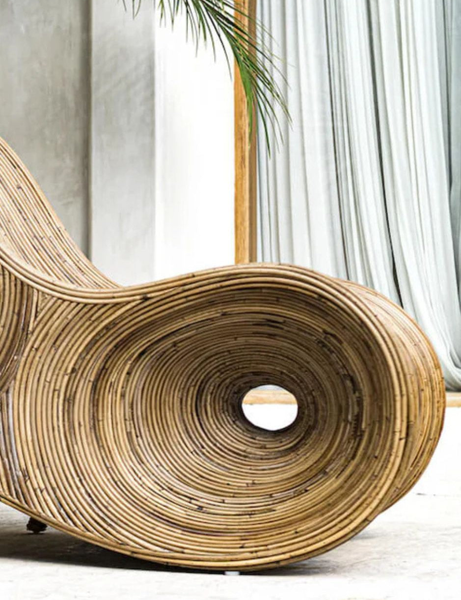 Brown rattan sun lounger - Tegal Robin ergonomic sunbed for poolside or garden, eco-friendly outdoor furniture