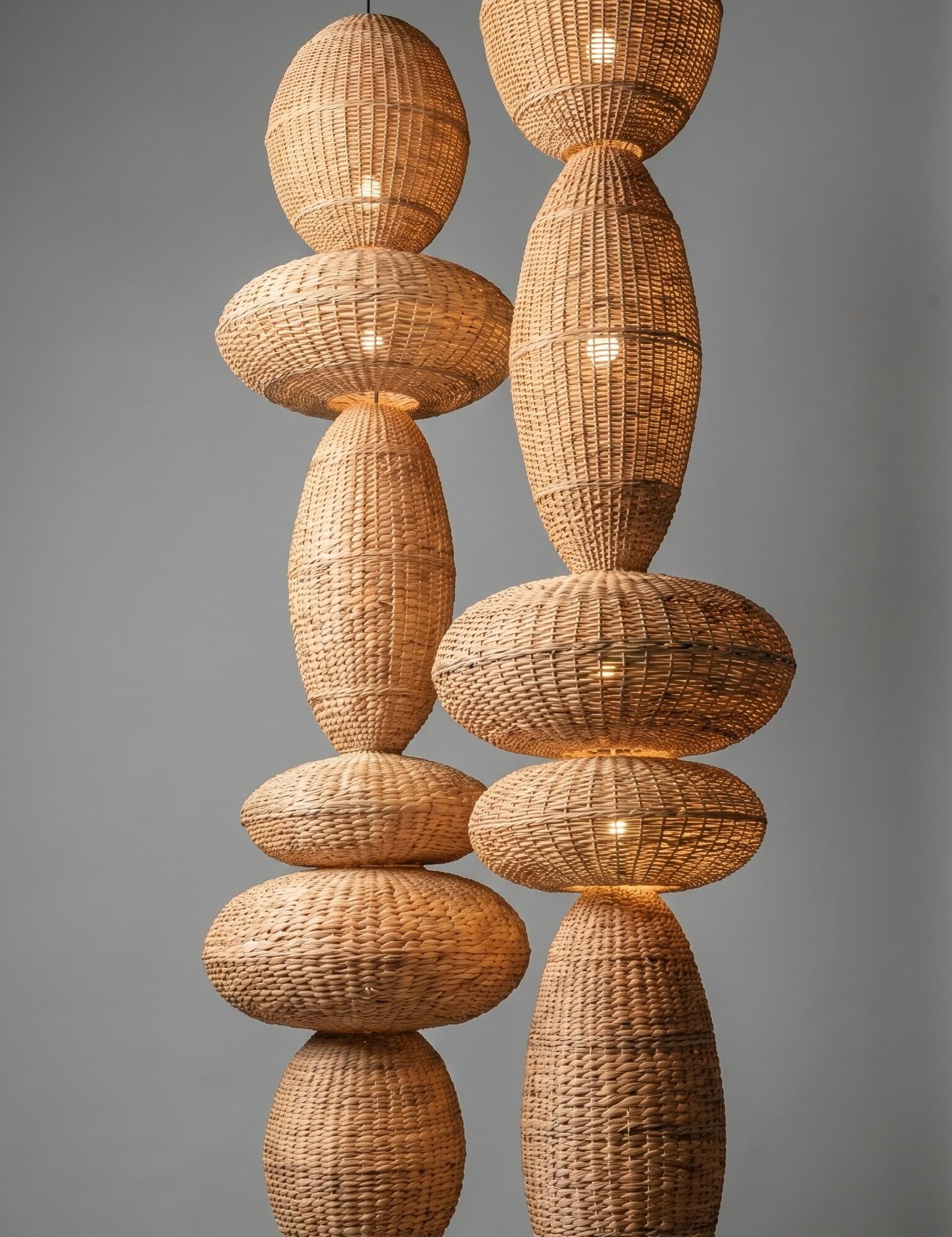 Woven rattan pendant light fixture 